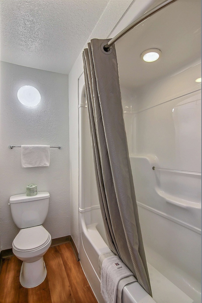 Motel6 Buellton, CA - Solvang Area 36/37
