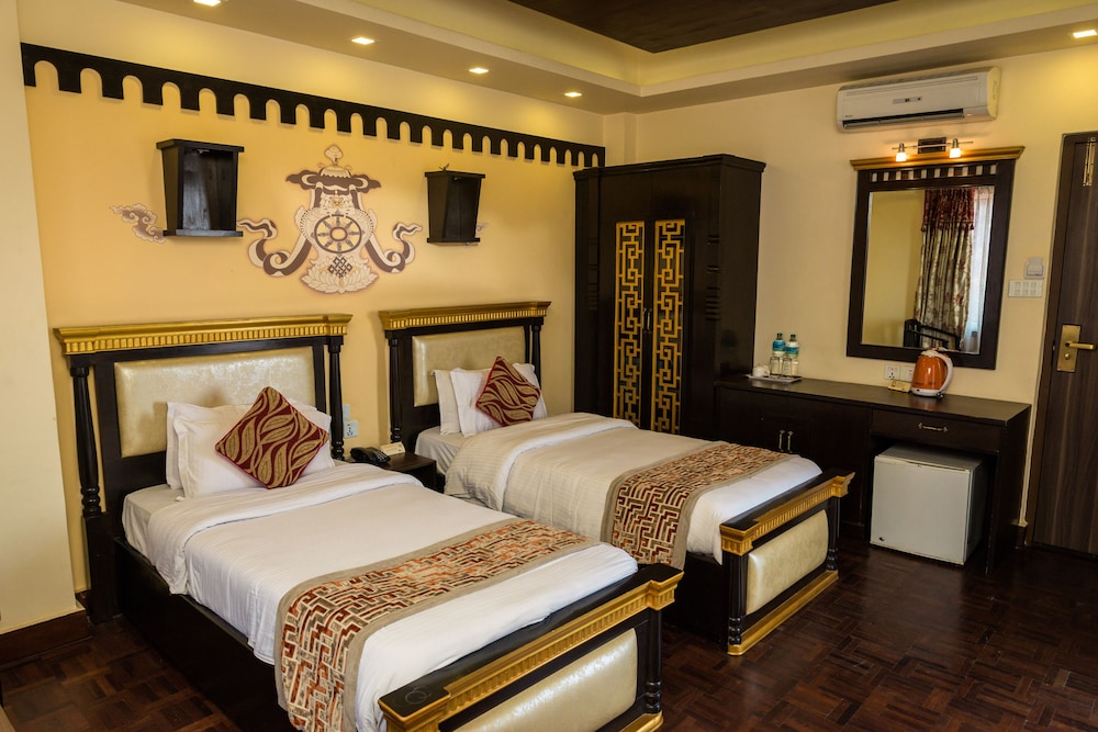 DELUXE, TWIN BEDS