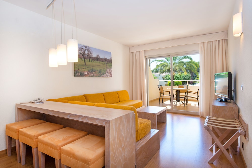 Iberostar Waves Pinos Park 12/50