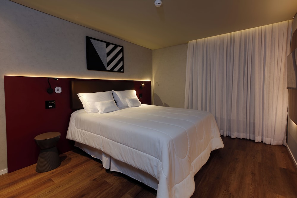 Golden Tower Express Nacoes Unidas 25/50