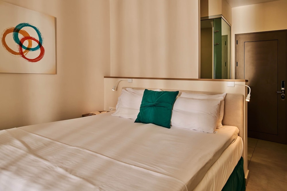 Ionian Aura Apartments 7/50