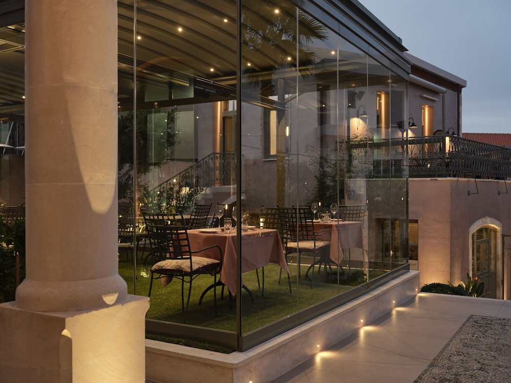 Domus Blanc Boutique Hotel 4/60