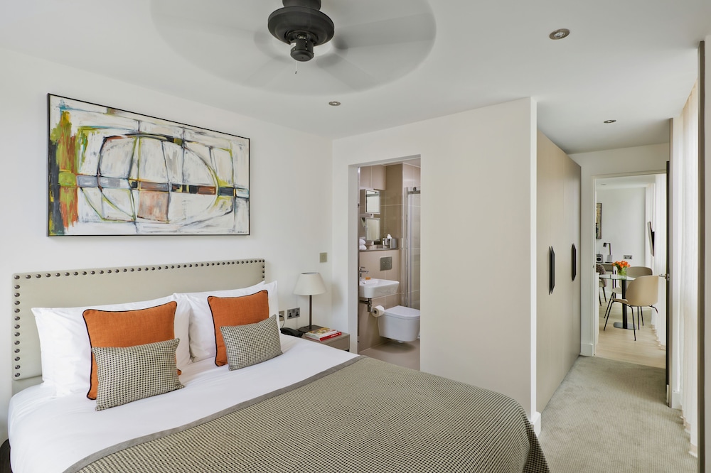 1 BEDROOM, SUITE