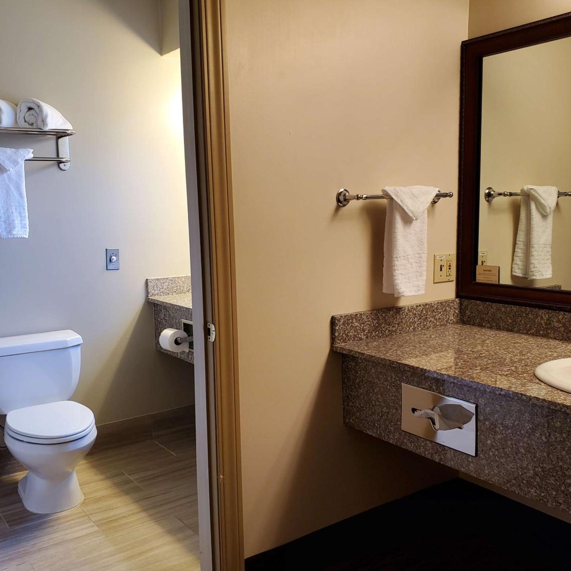 Room, Queen Bed, Best Western Plus Humboldt House Inn 5/5