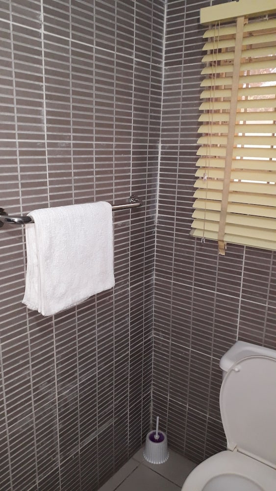 Swisscottage Suites 21/21