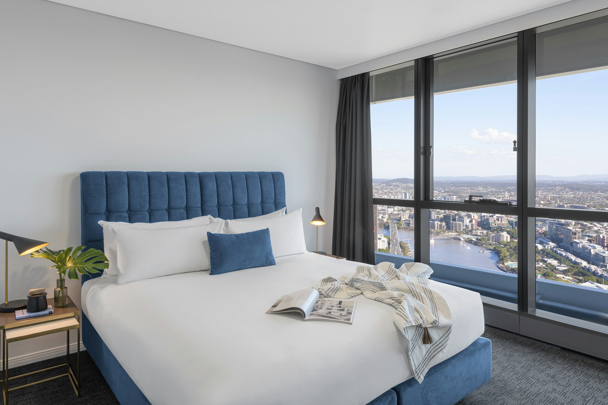 Meriton Suites Herschel Street 5/26