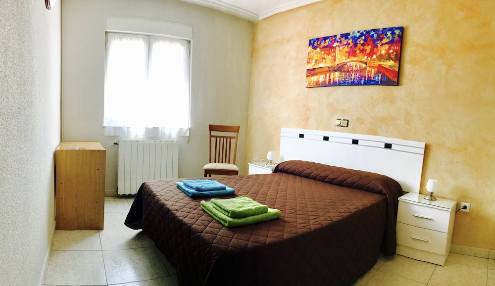 Sol Naciente Hostal 29/41