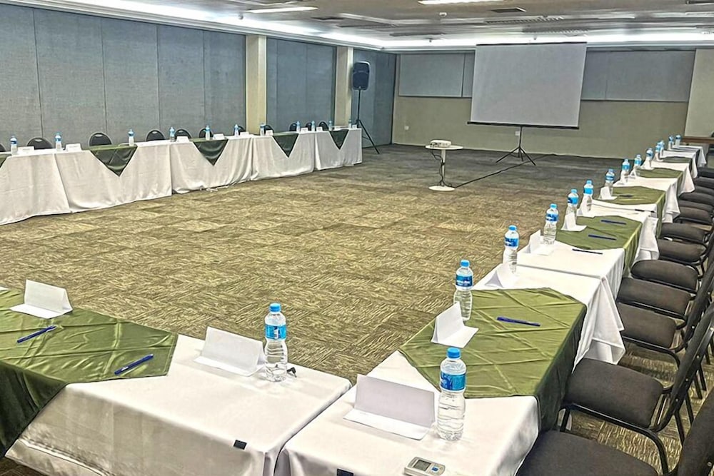 Summit Suites Hotel Paulista 41/49