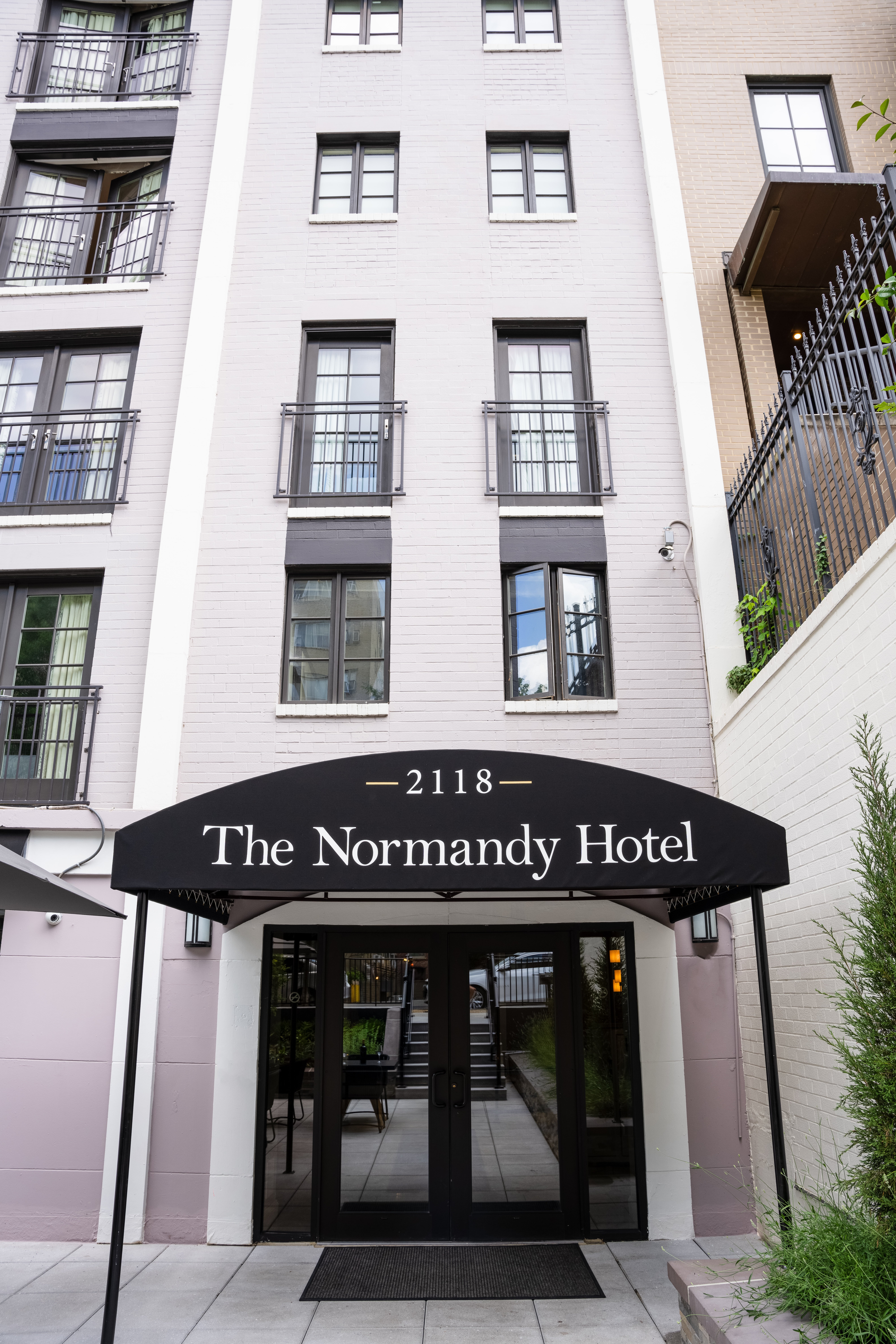 Normandy Hotel 4/69