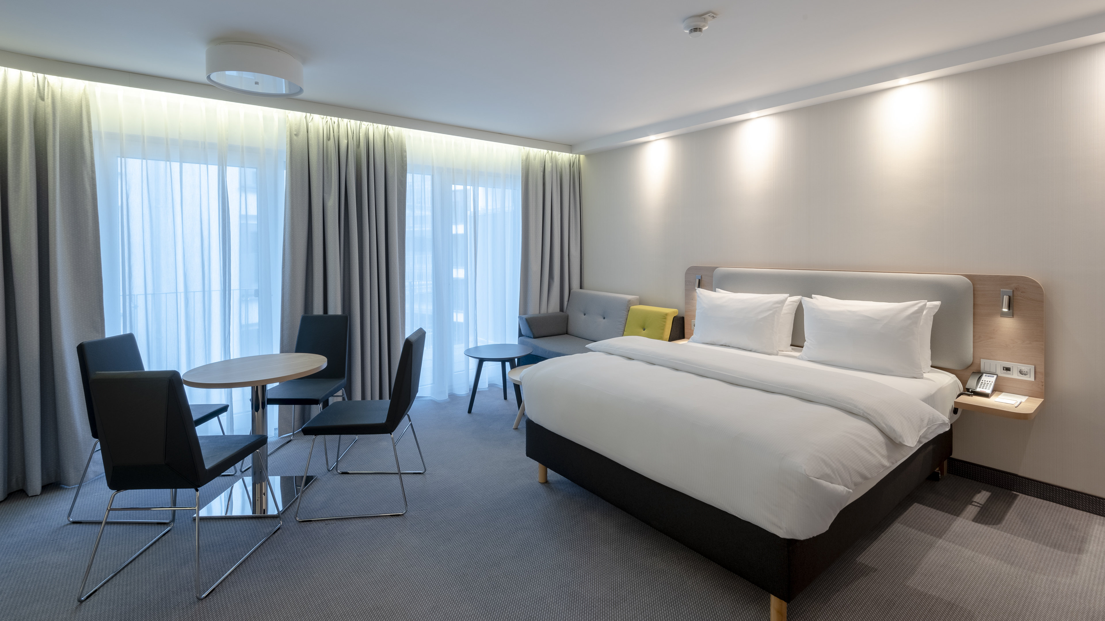 Holiday Inn Express Offenbach 17/68