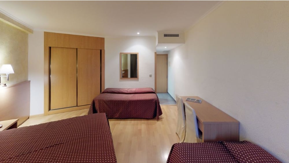 Samba Hotel 26/63