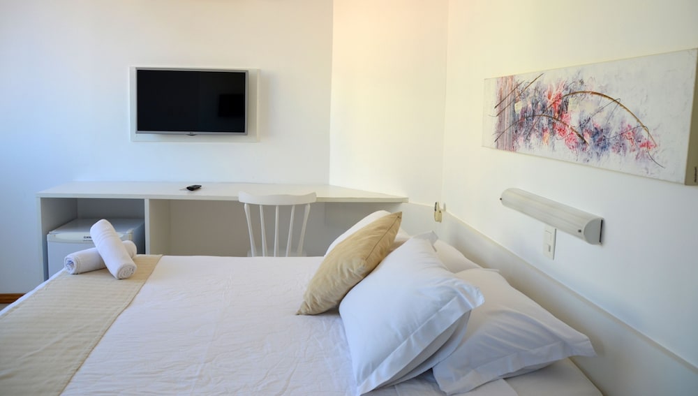 DELUXE, TWIN BEDS