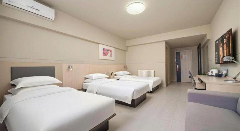 Jinjiang Inn (Weihai High-speed Railway Station Qingdao South Road) 20/50