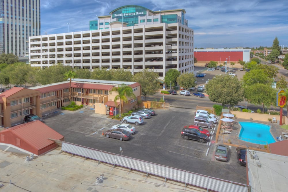 SureStay by Best Western Fresno Central 45/54