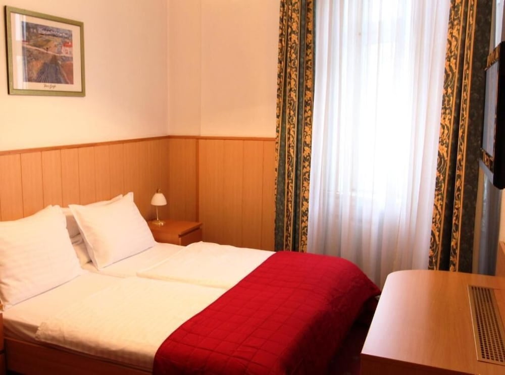 Corvinus Pension 15/59