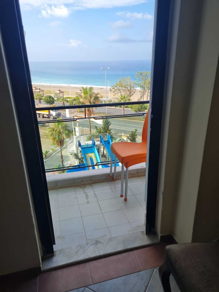 Hotel Sun Fire Beach 38/57
