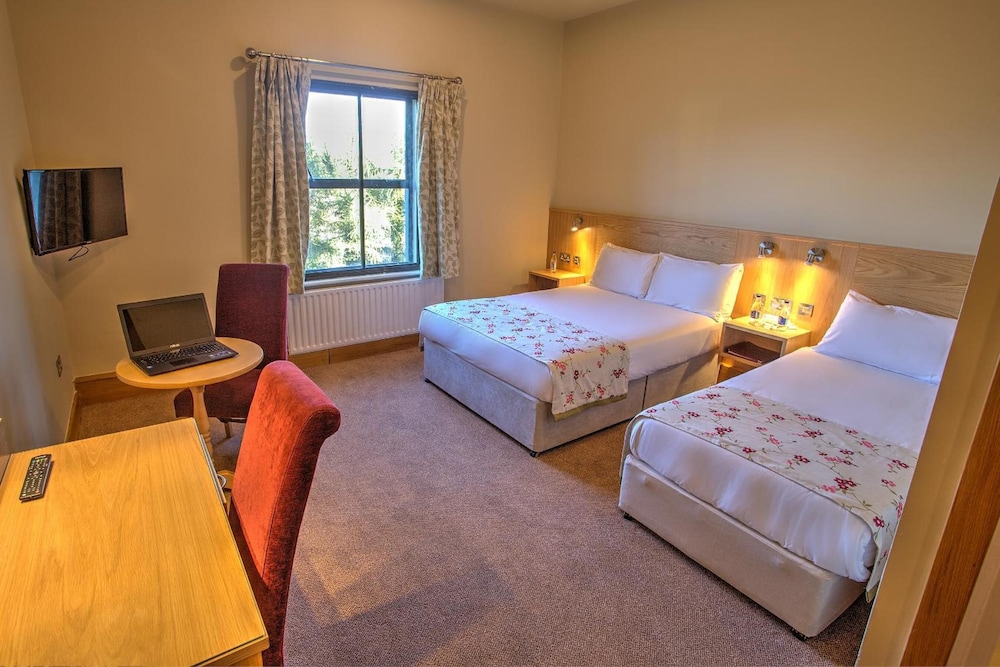 The Lucan Spa Hotel 26/65