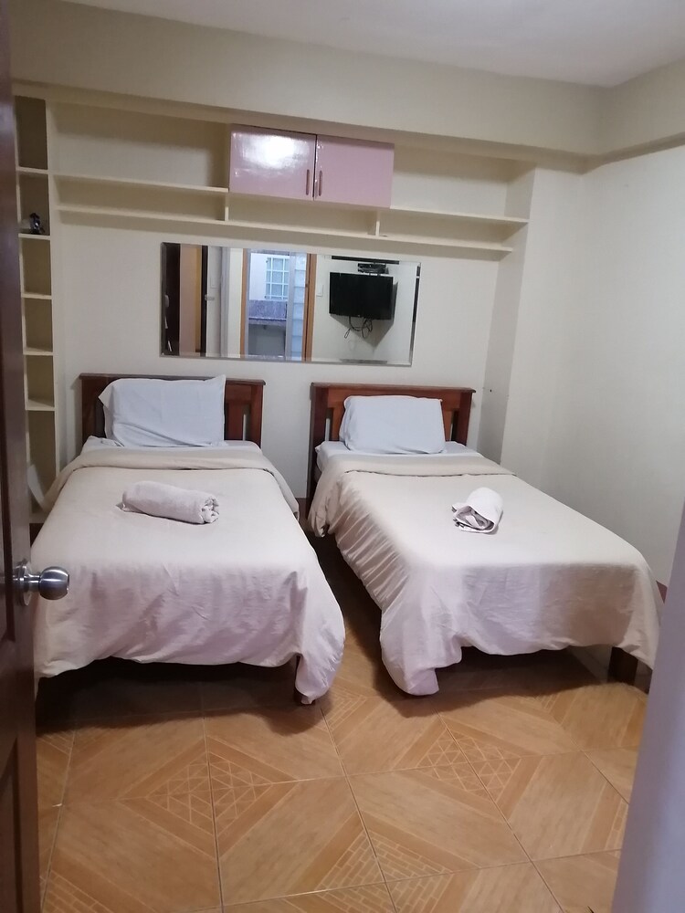 Manora Apartments And Guest House 25/66