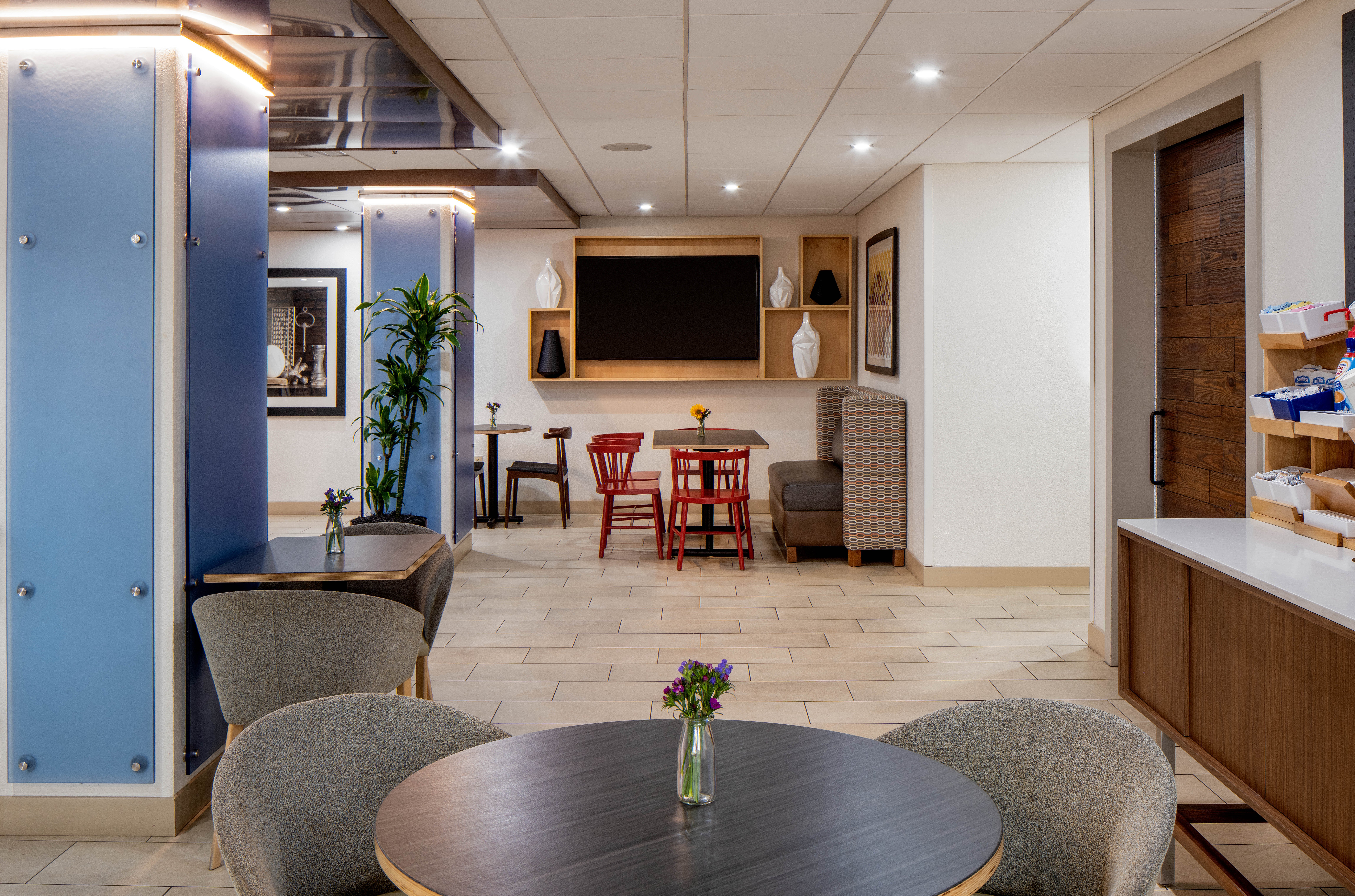 Holiday Inn Express New Orleans Dwtn - Fr Qtr Area 37/52