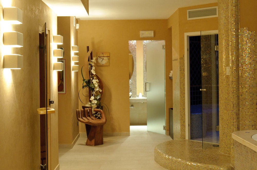 Family Hotel Pinetina Mare 22/50
