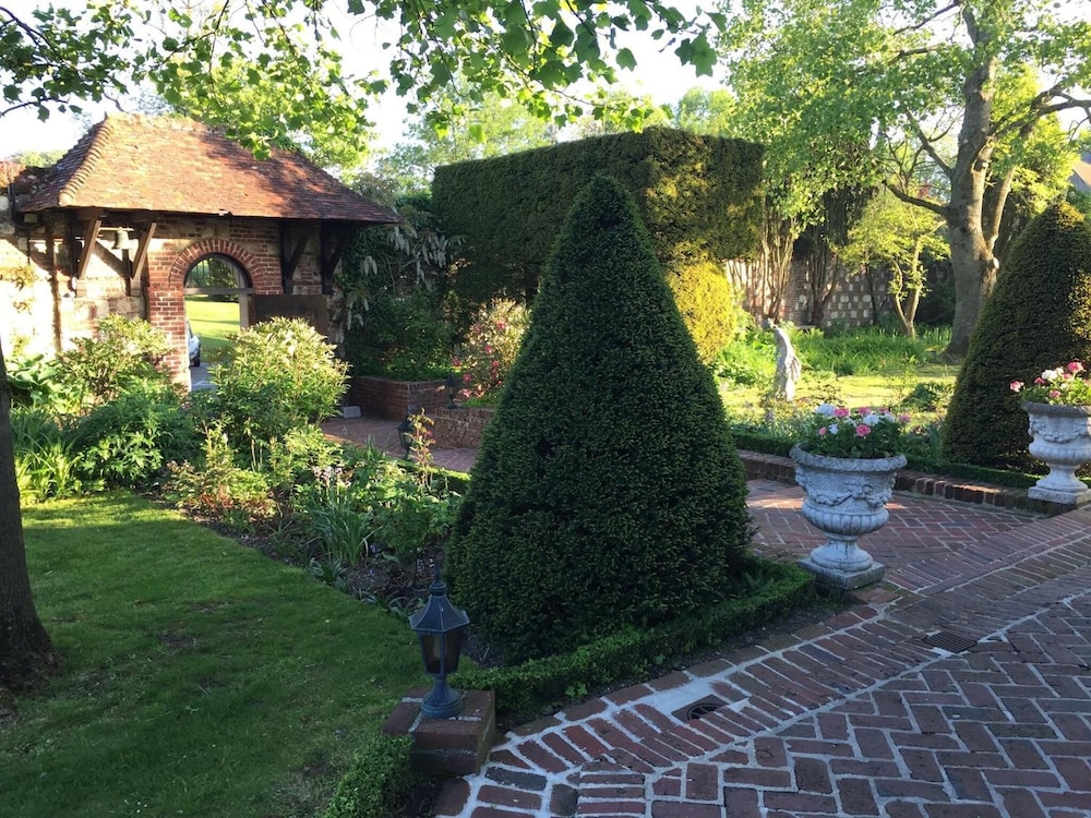 Chateau de Montreuil - Hotel Restaurant - Montreuil sur Mer 38/48
