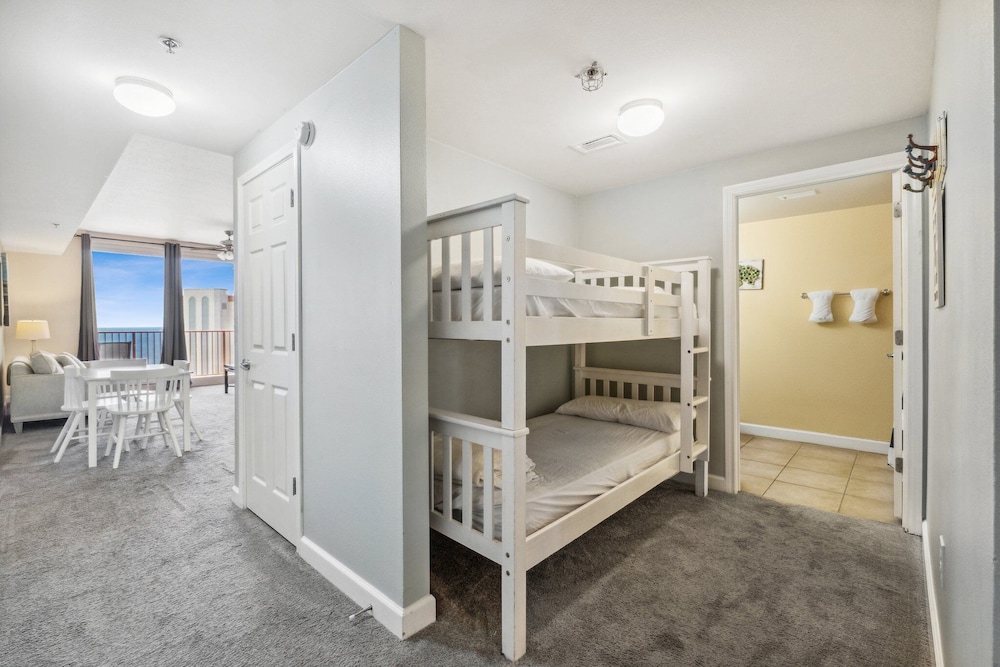 Shores of Panama Beach Resort 8/50