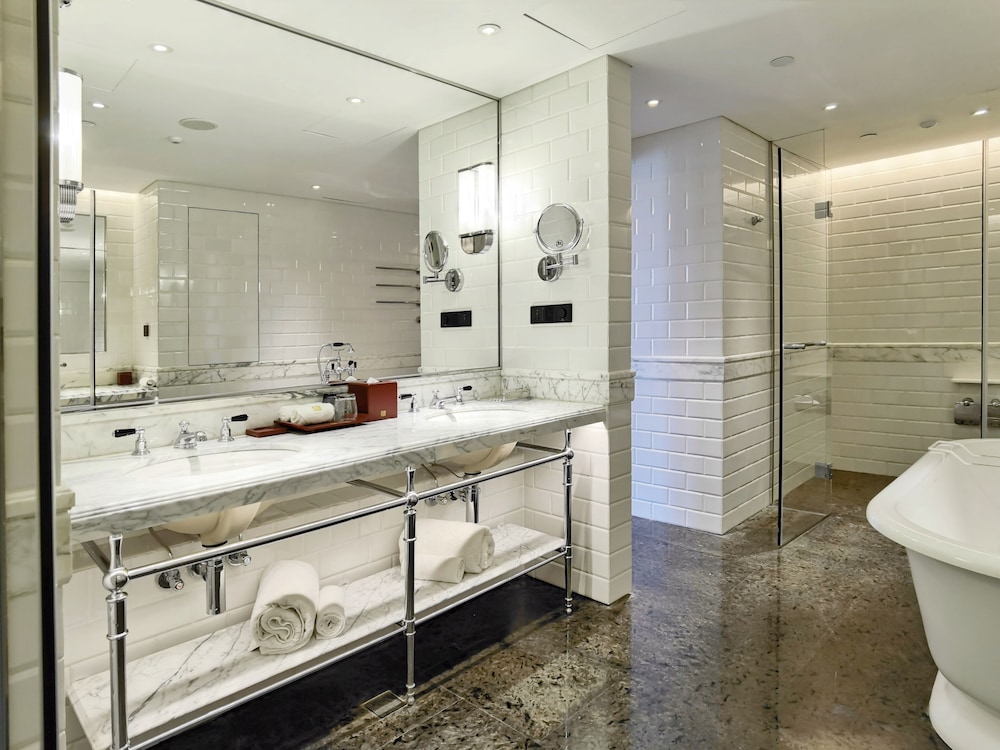 Beijing Grand Hotel 33/41
