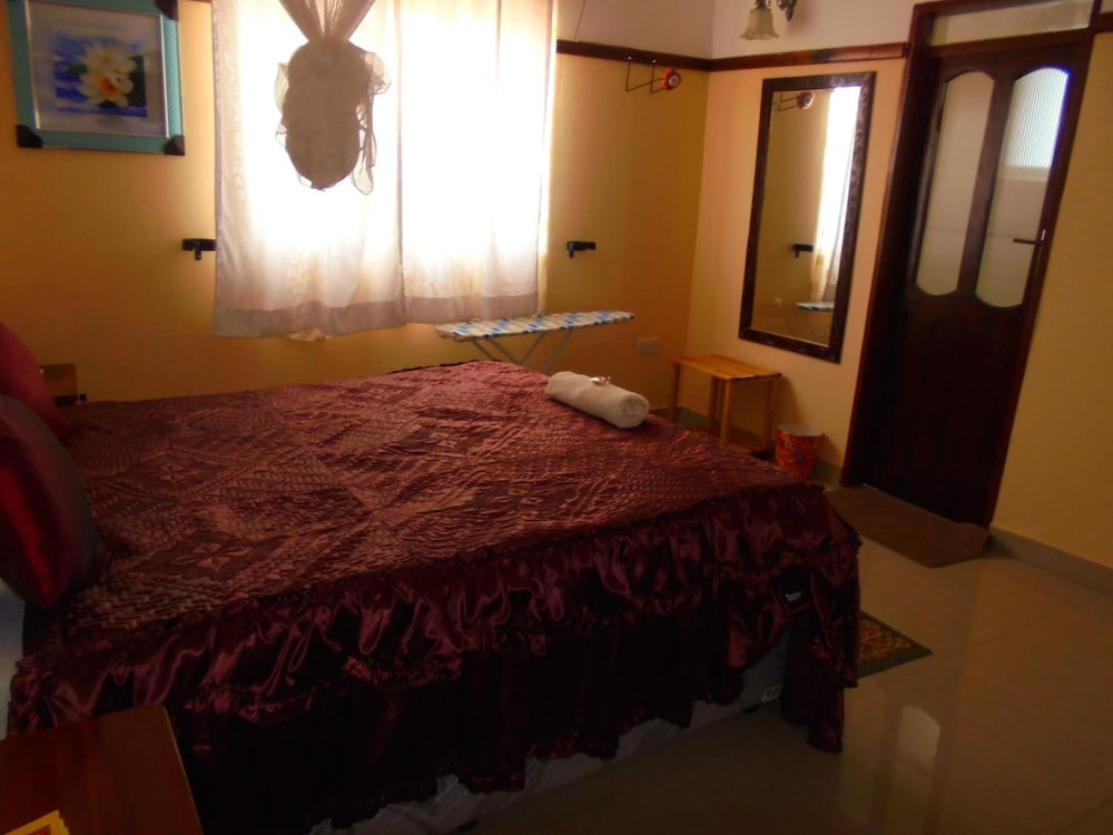 White Rose Lodge 13/50
