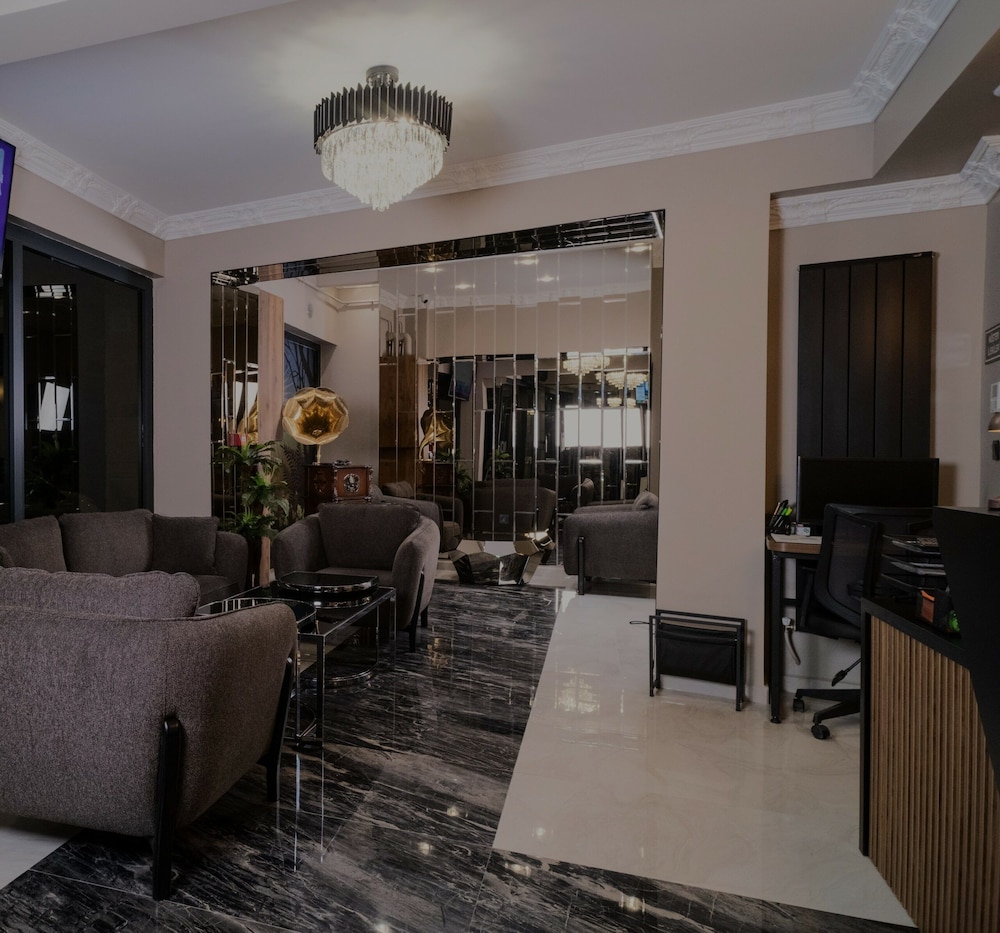 Grand Clover Hotel 15/20
