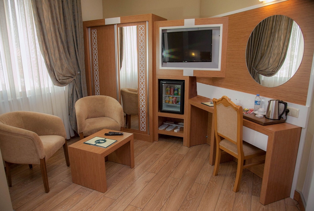 Met Gold Hotel 16/22