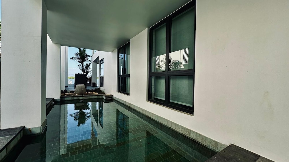 Trilogy Villas 7/86