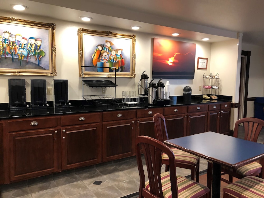 Best Western Plus Atlantic City West Extended Stay And Suites 26/45