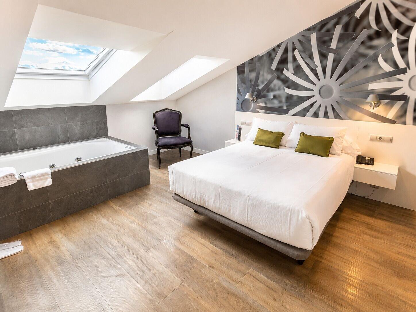 Deluxe, Suite, Apartment