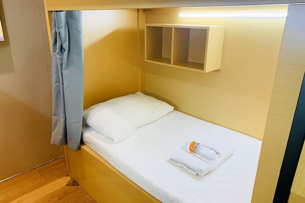 REGIN HOTEL 38/56