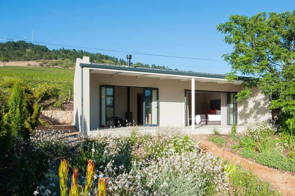 Jordan Wines Luxury Suites 2/61