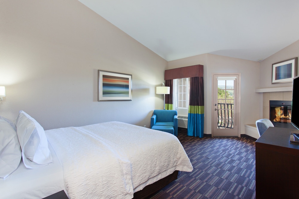 Hampton Inn Morgan Hill 10/39