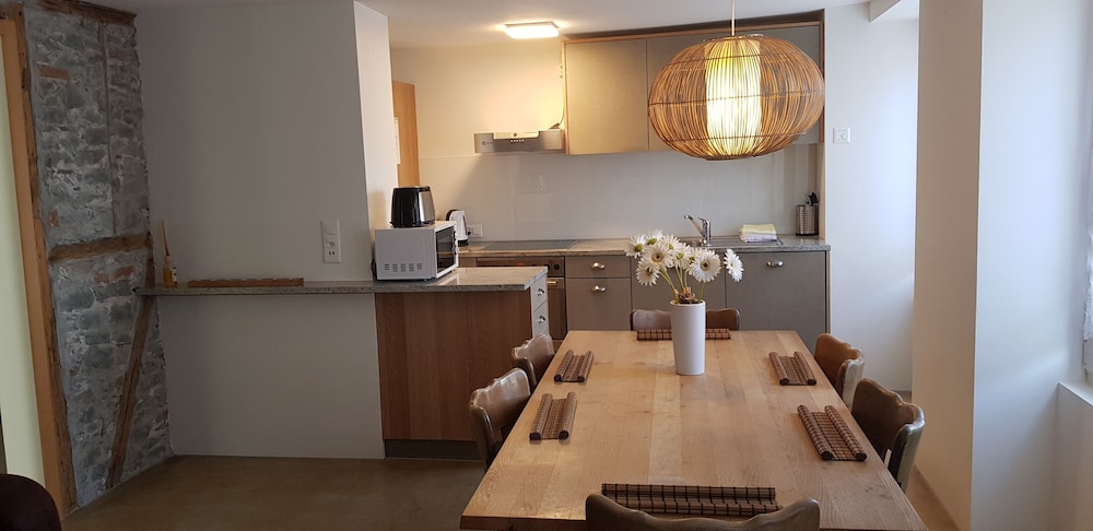 Easy Living Business Apartments 24/27