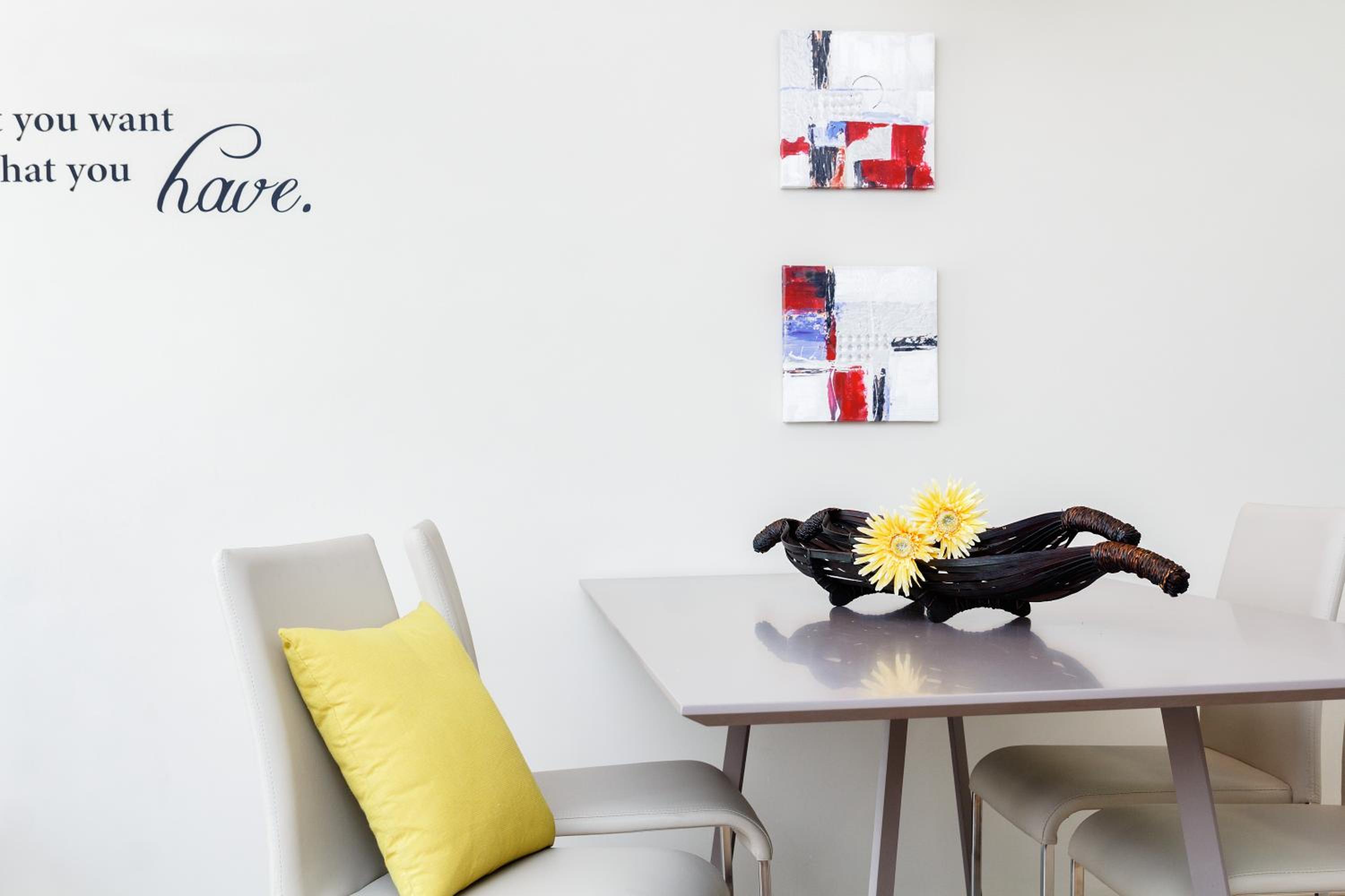 Feelathome Plaza Apartments 22/51