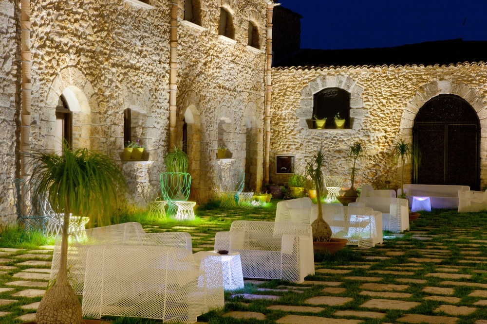 Borgo Degli Angeli 38/50
