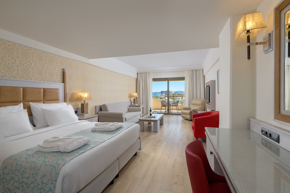 JUNIOR SUITE, SIDE SEA VIEW