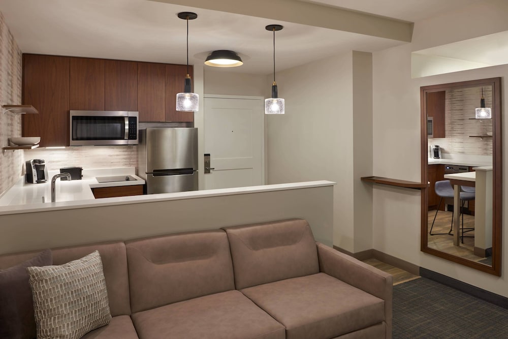 Residence Inn by Marriott Toronto Mississauga Southwest 5/25