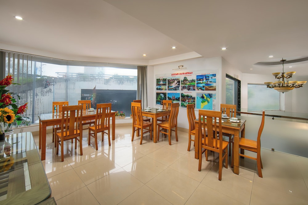 Hanoi Airport Suites Hostel & Travel 20/25