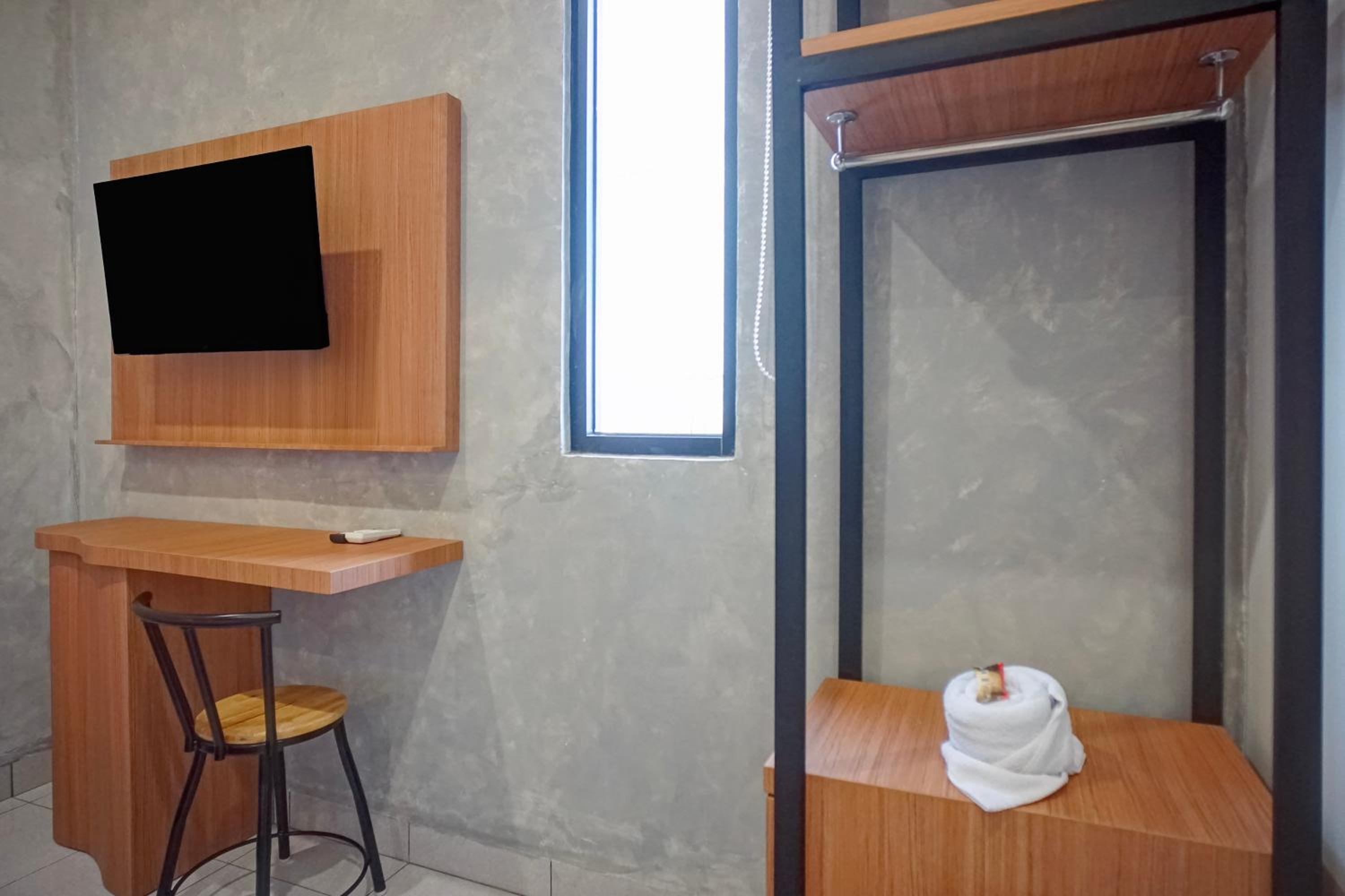 Hotel O near Universitas Sumatera Utara formerly Aljadid Guest House Pajus 36/45