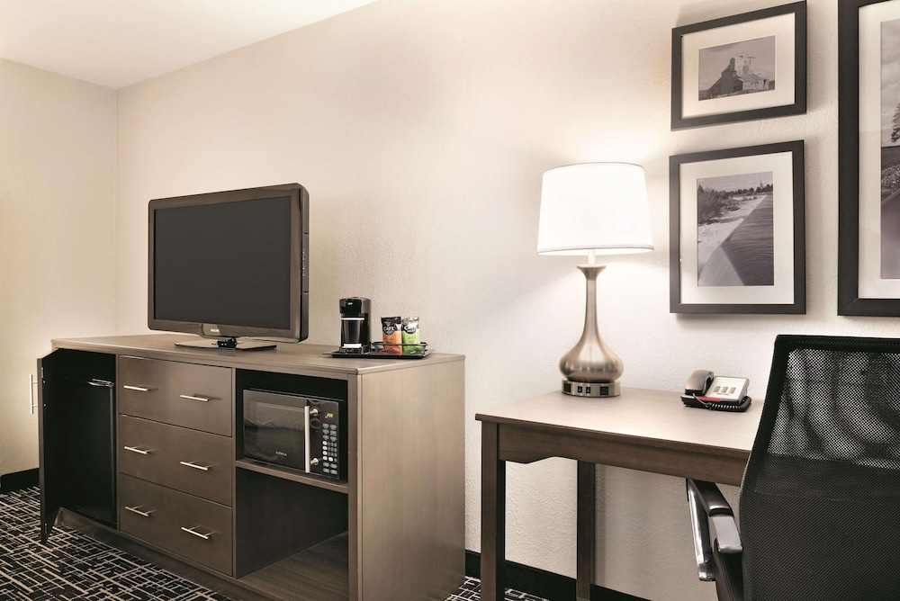 La Quinta Inn And Suites By Wyndham Pocatello 45/48