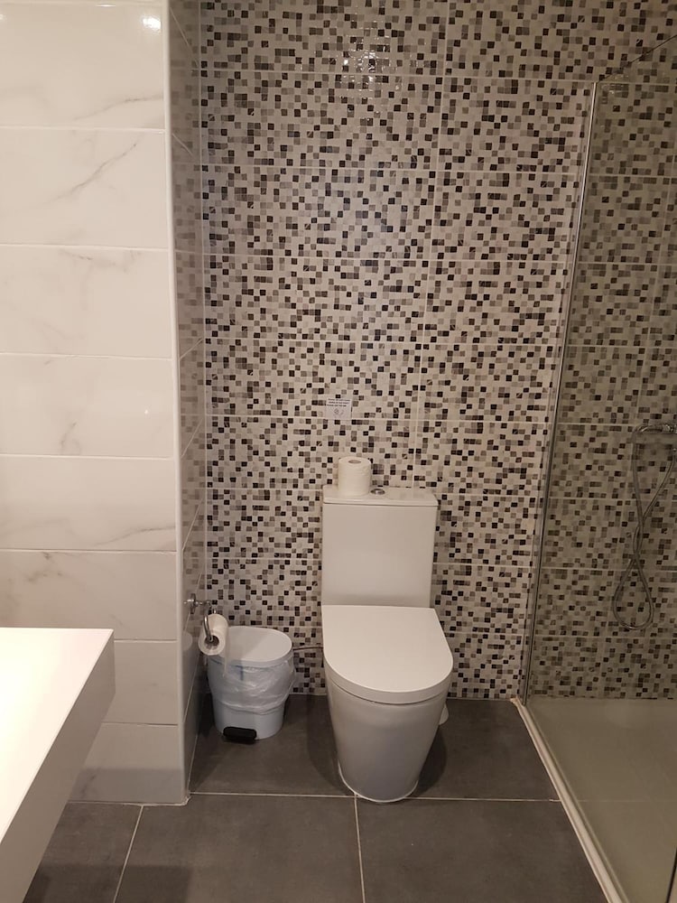 Melini Hotel Suites 41/43