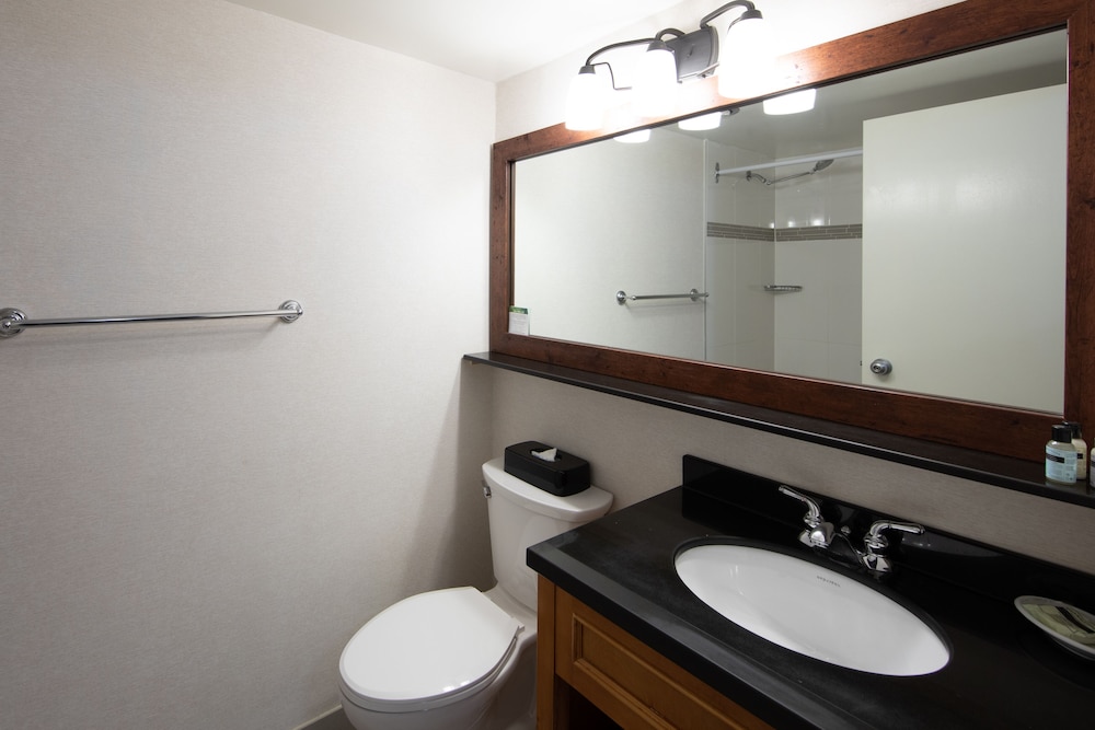Tantalus Resort Lodge 19/55