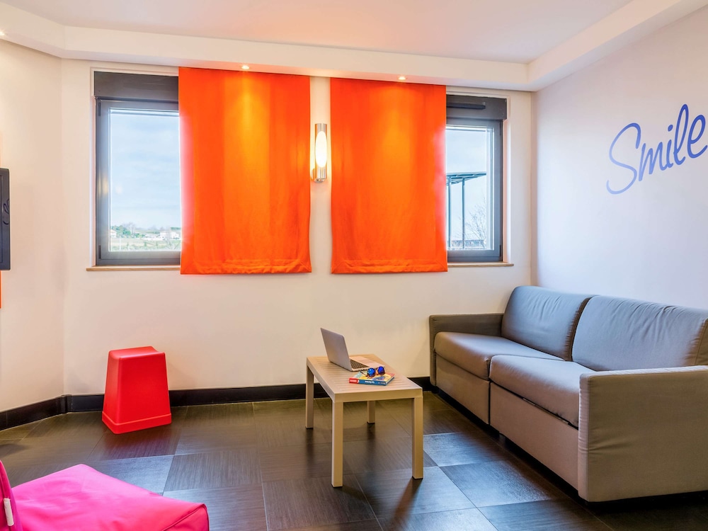 Ibis Styles Romans Valence Gare Tgv 33/71