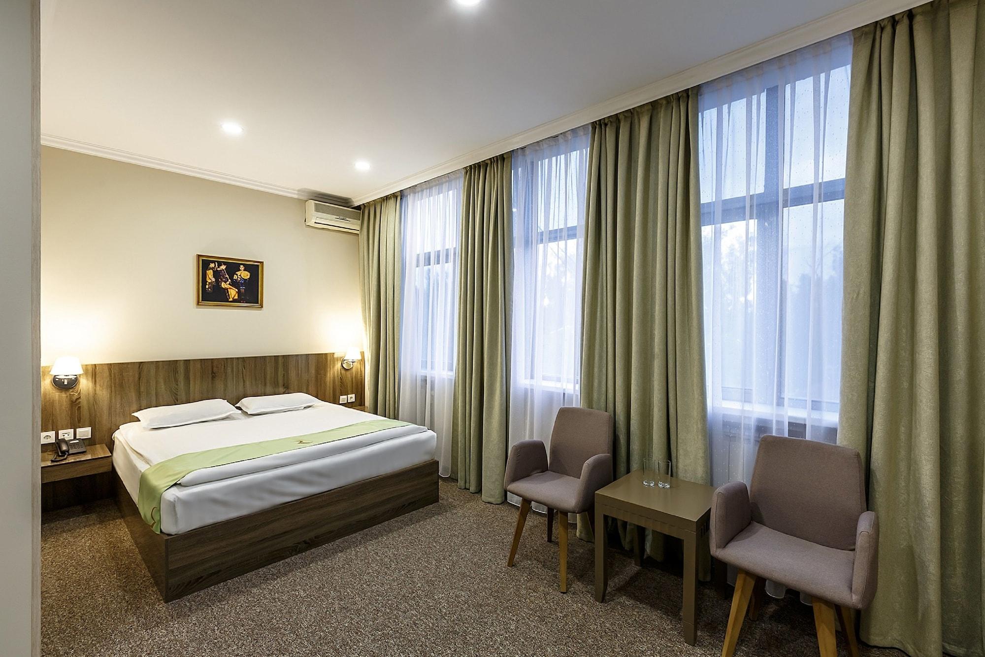 Renion Hotel Almaty 28/80