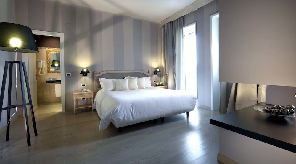 C-Hotels Ambasciatori 16/68