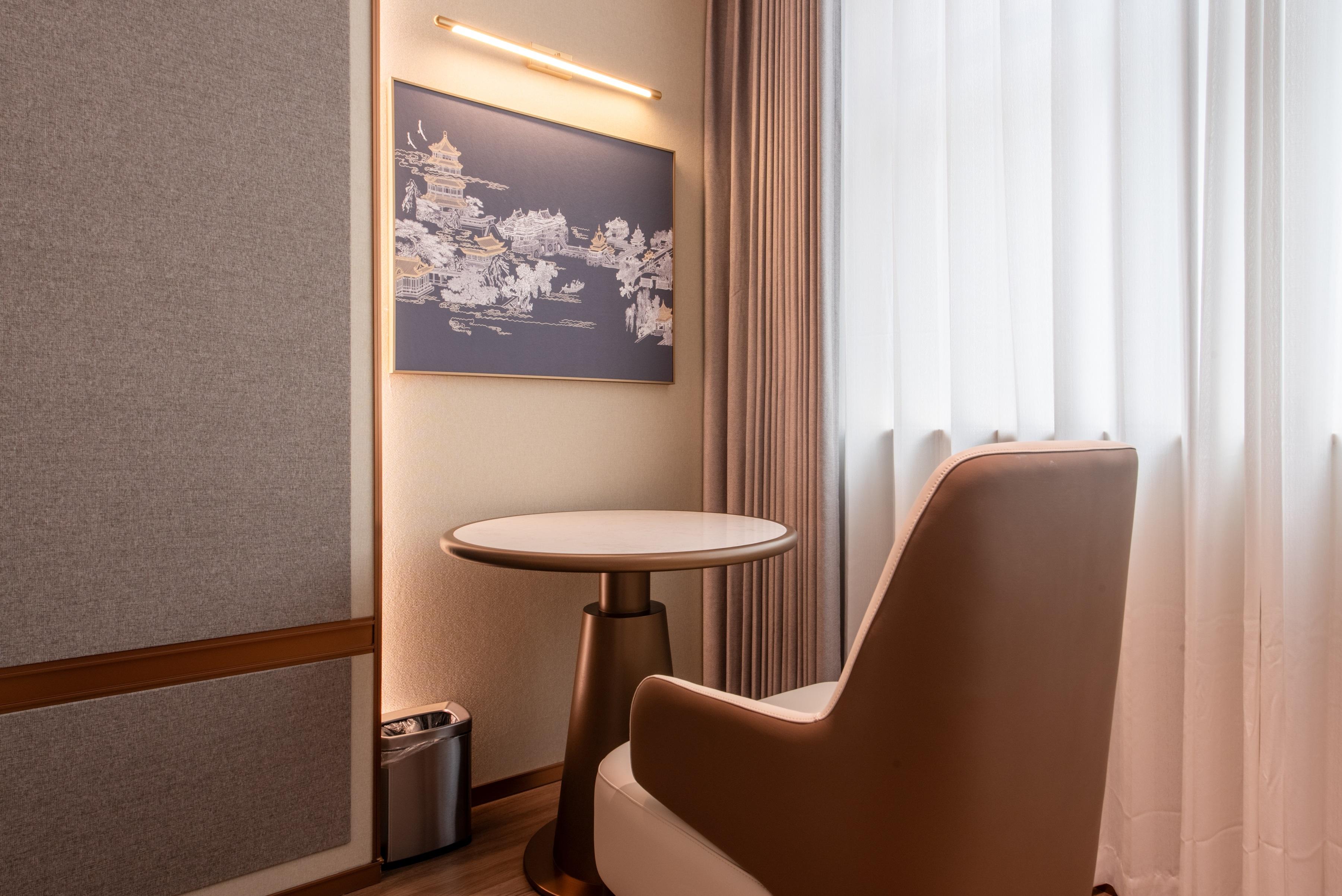 Madison Hotel Shenzhen Bao'an Airport 77/91